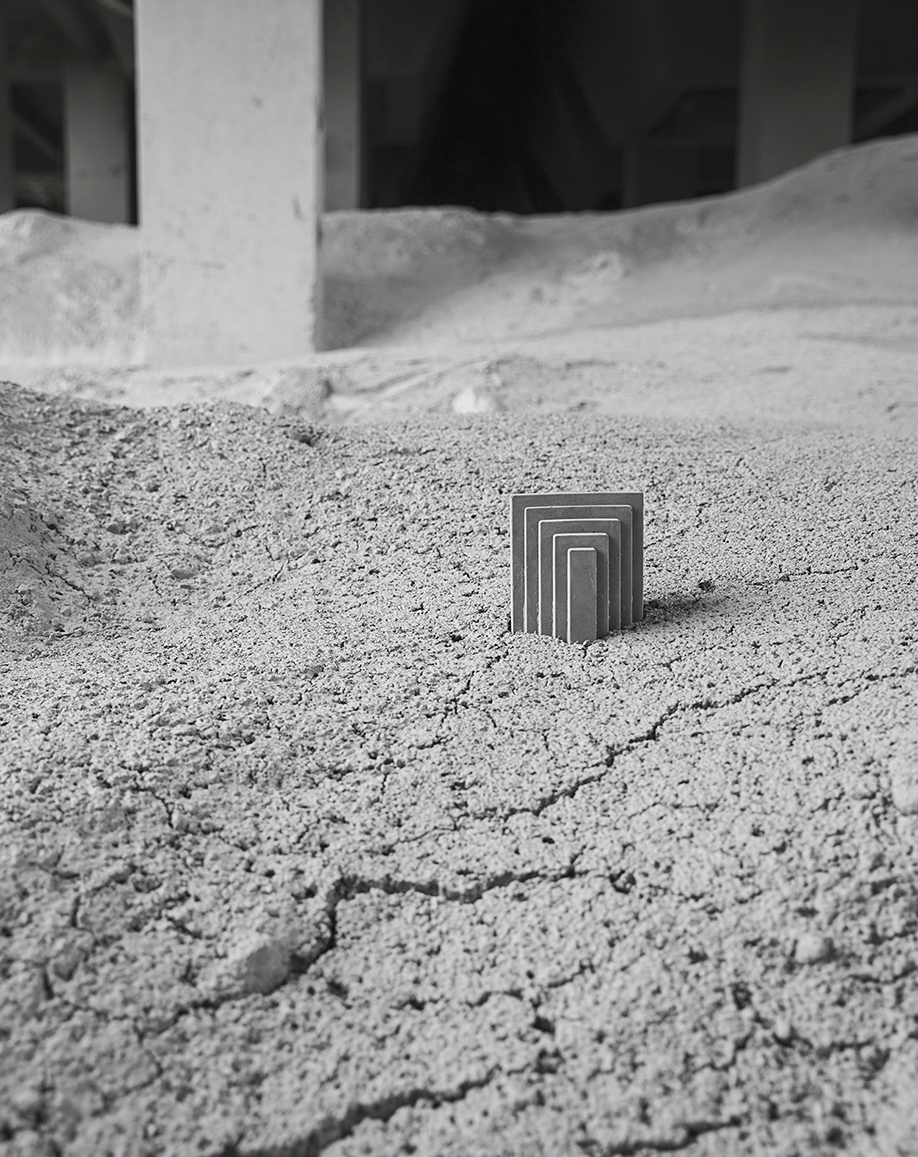 Recycled furniture accessories concrete